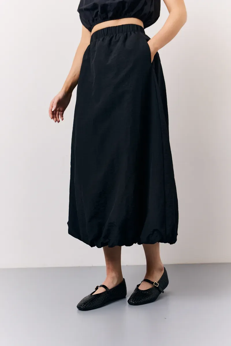 In The Style Balloon Co-Ord Midi Skirt in Black