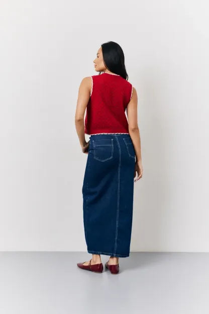 In The Style Contrast Edge Tie Front Knitted Waistcoat in Red