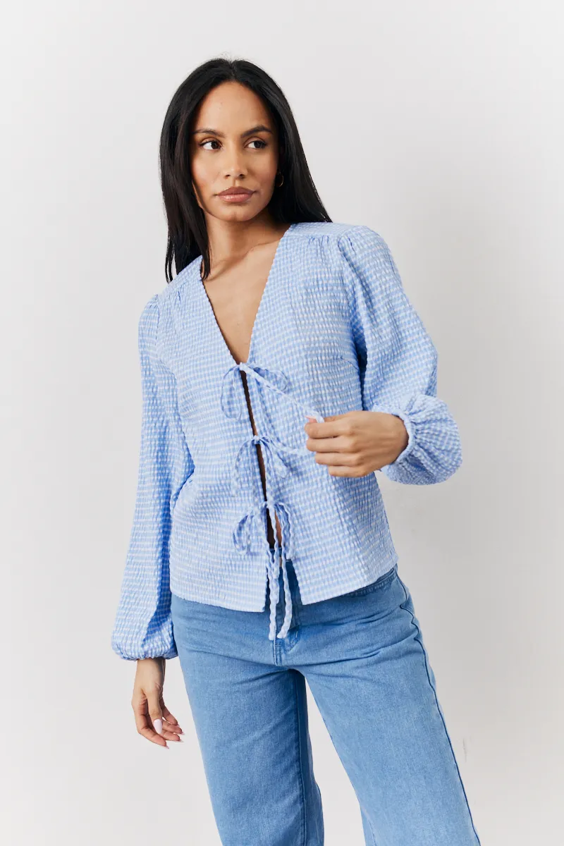 In The Style Gingham Seersucker Tie Front Blouse in Blue