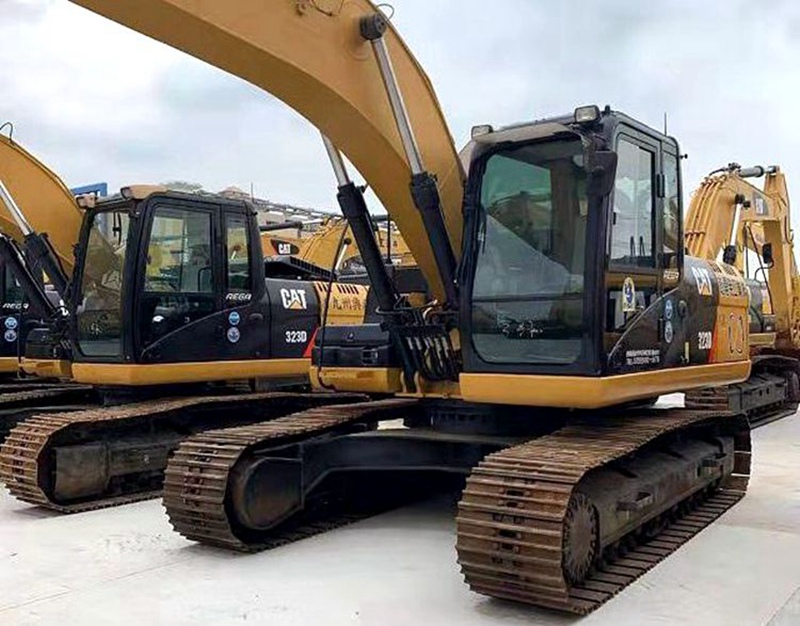 Used Caterpillar CAT323D excavator