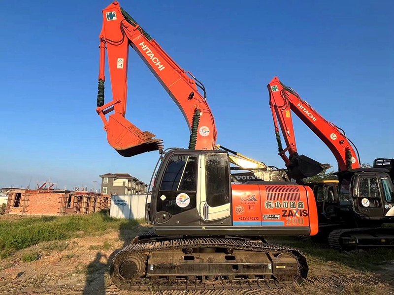 Used Hitachi ZX200 excavator