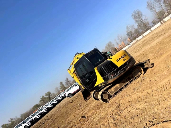 Used Hyundai R80 used excavator