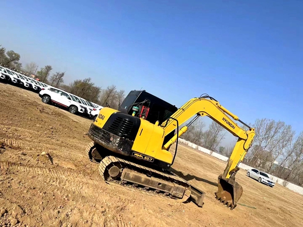 Used Hyundai R80 used excavator