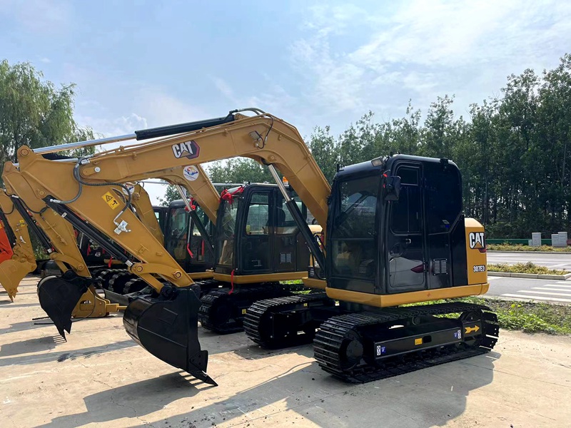 Used Caterpillar CAT307E excavator