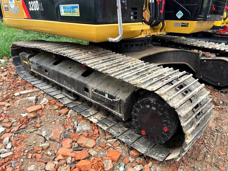 Used Caterpillar CAT3202L excavator