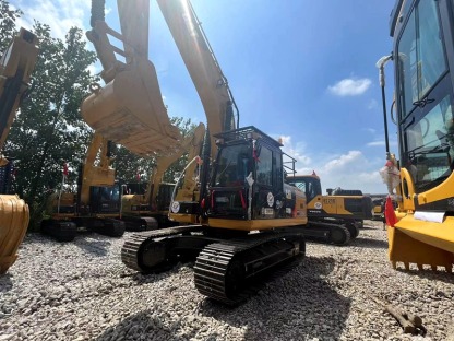 Used Caterpillar CAT320D2L excavator