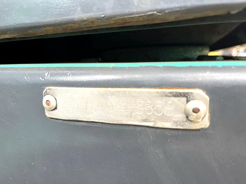 Used Kobelco SK200LC-8 excavator