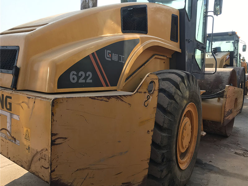 LIUGONG CLG622 Roller