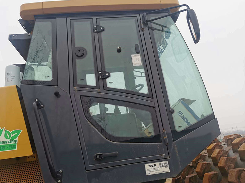 XUGONG XS263J Roller