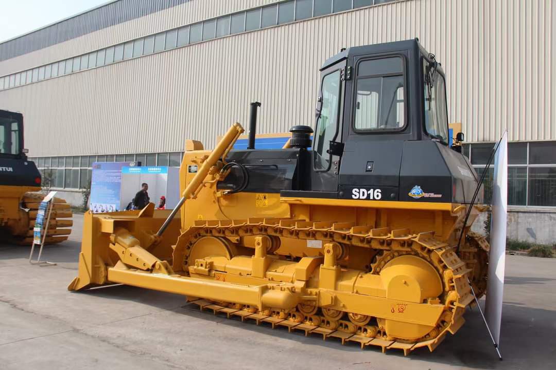 SHANTUI SD16 Bulldozer