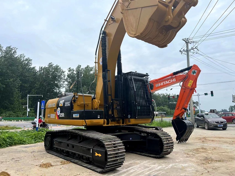 Used Caterpillar CAT325DL excavator