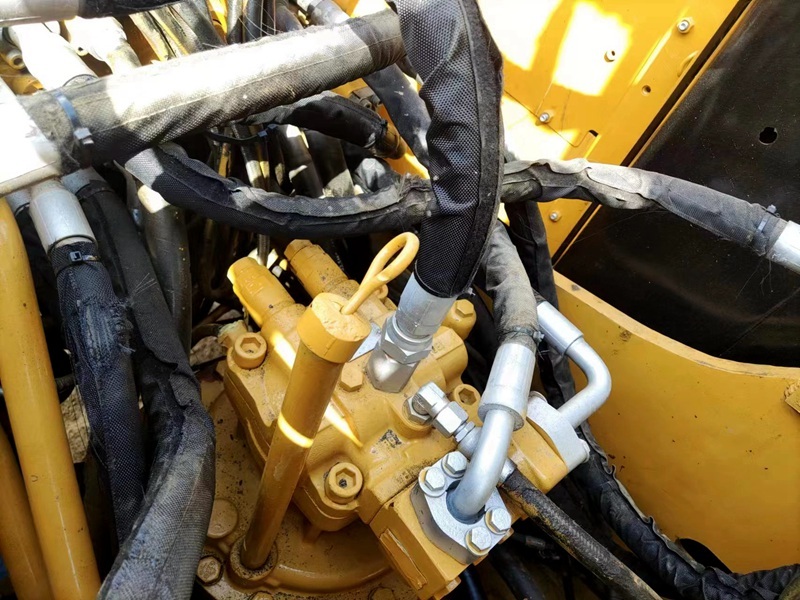 Used Caterpillar CAT323DL excavator