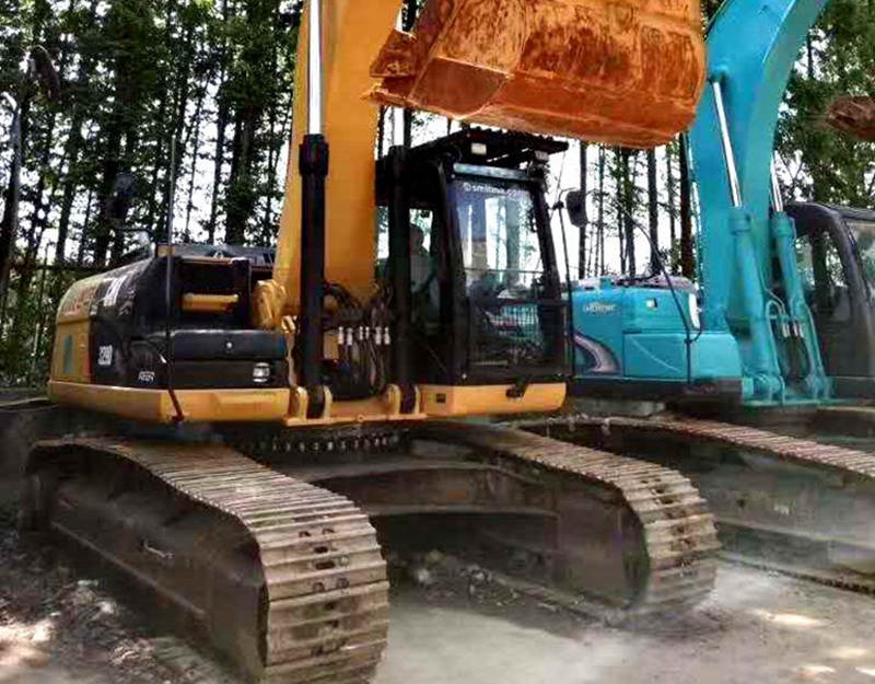 Used Caterpillar CAT329D excavator