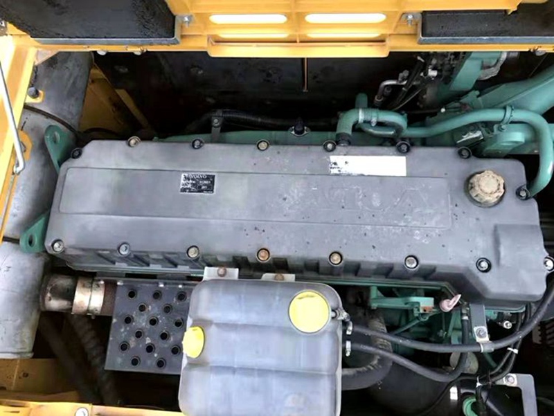 Used Volvo EC460BLC excavator