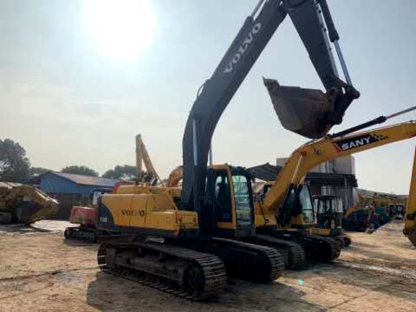 Used Volvo EC210BLC excavator