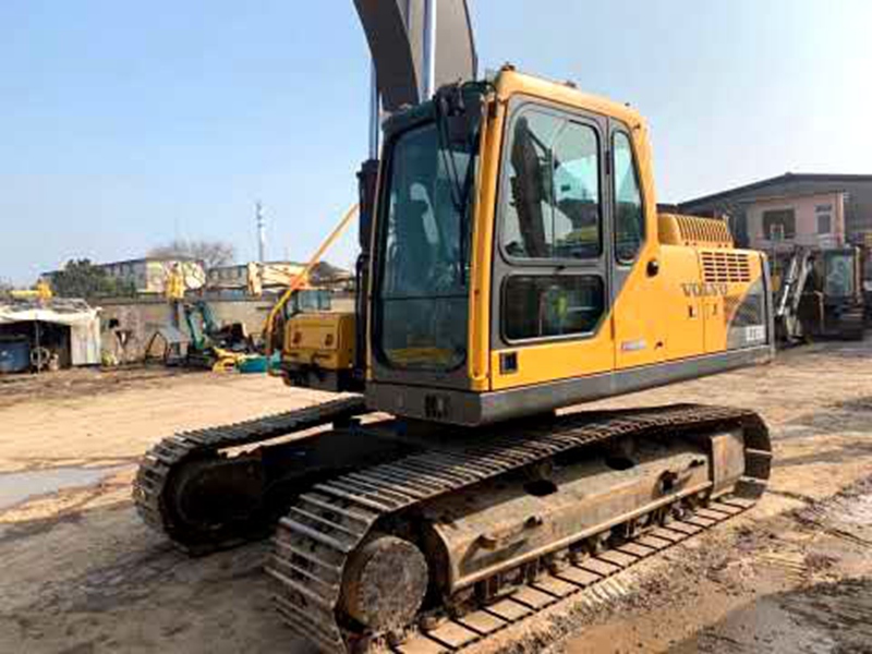 Used Volvo EC210BLC excavator
