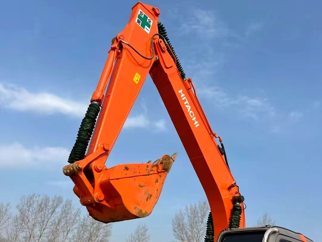 Used Hitachi ZX120-6 excavator