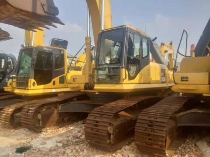 Used Komatsu PC270 excavator