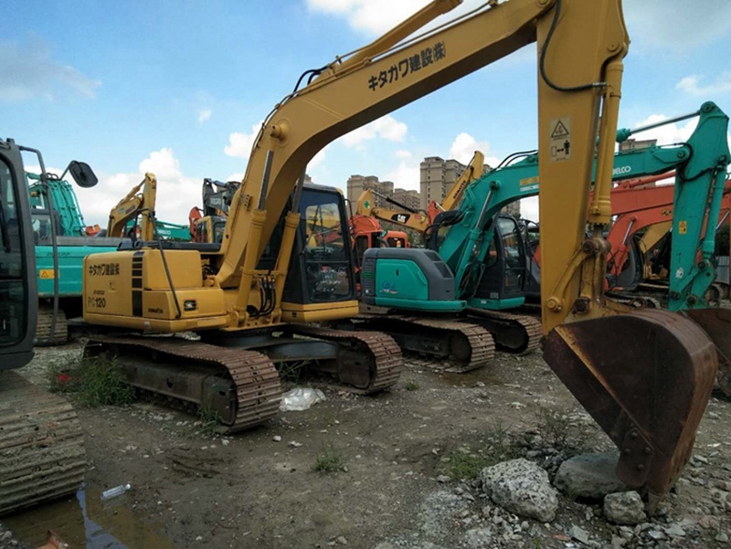 Used Komatsu PC120-6 excavator