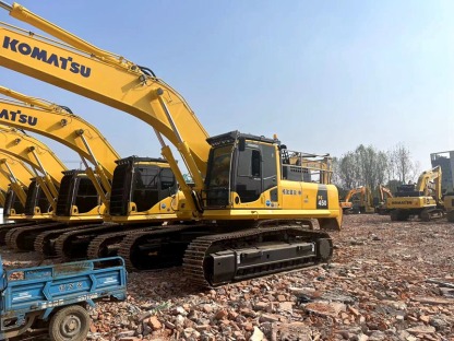 Used Komatsu PC450-8 excavator