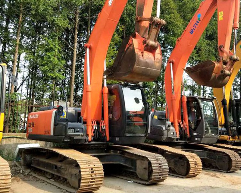 Used Hitachi ZX200-3 excavator