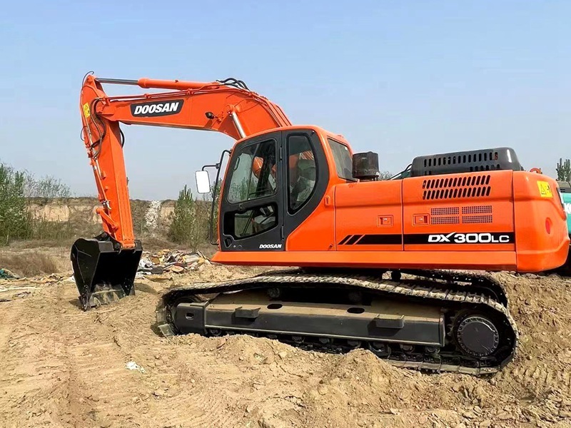 Used Doosan DX300LC excavator