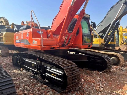 Used Doosan DH420LC-7 excavator