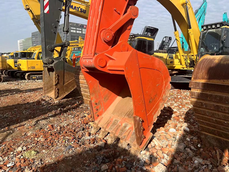 Used Doosan DH420LC-7 excavator