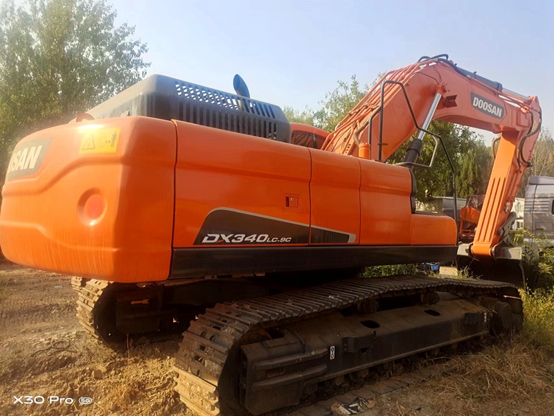 Used Doosan DX340LC-9 excavator