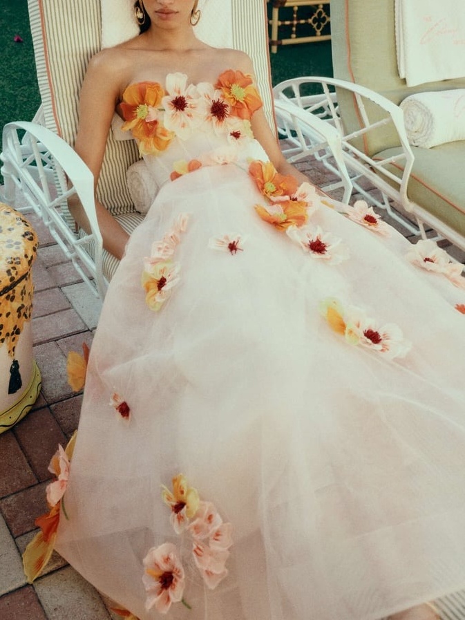 Strapless Mesh Embroidery Waist Closing Gown Temperament Dress