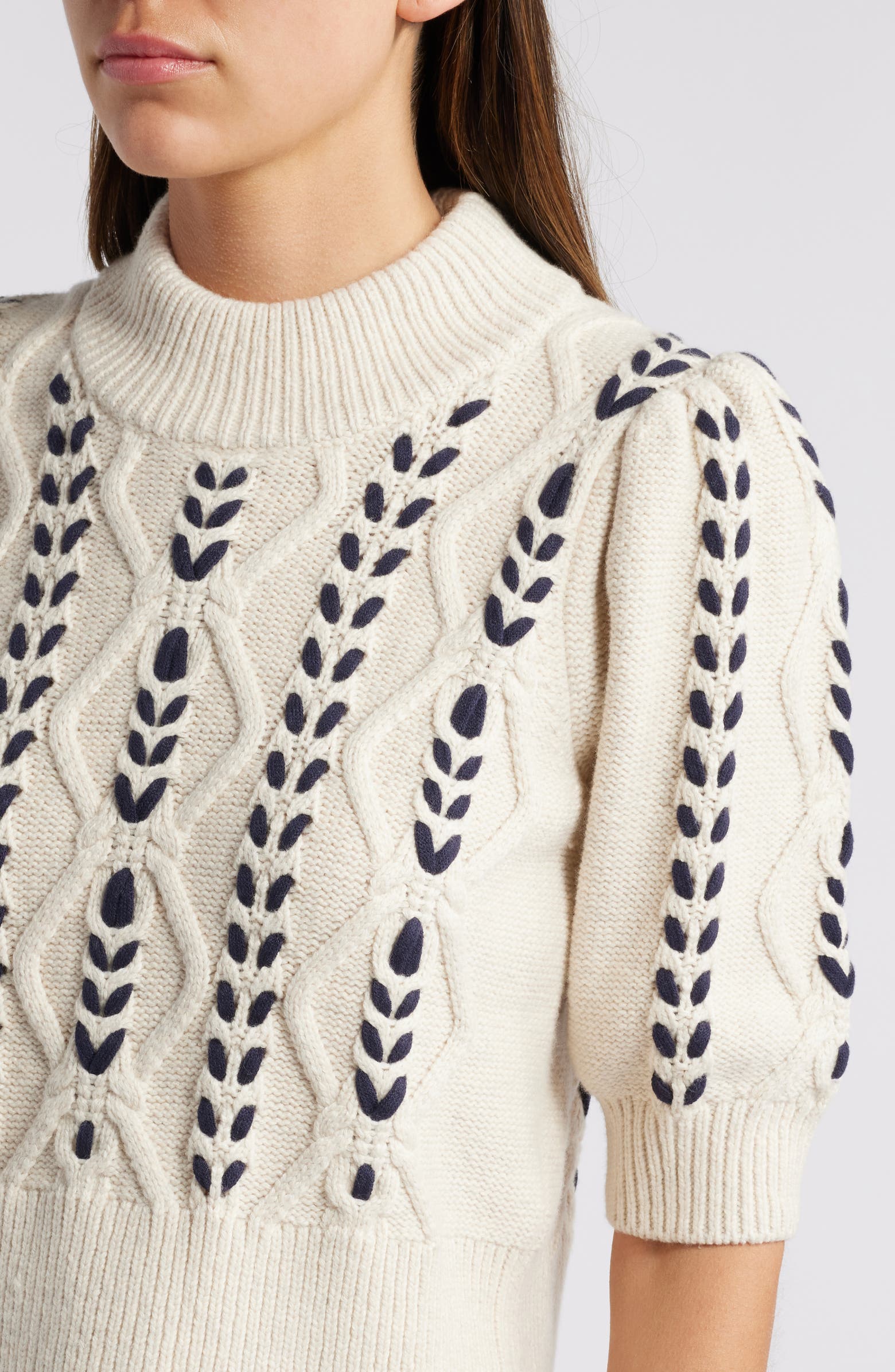 Textured Mid-sleeve Pullover Sweater