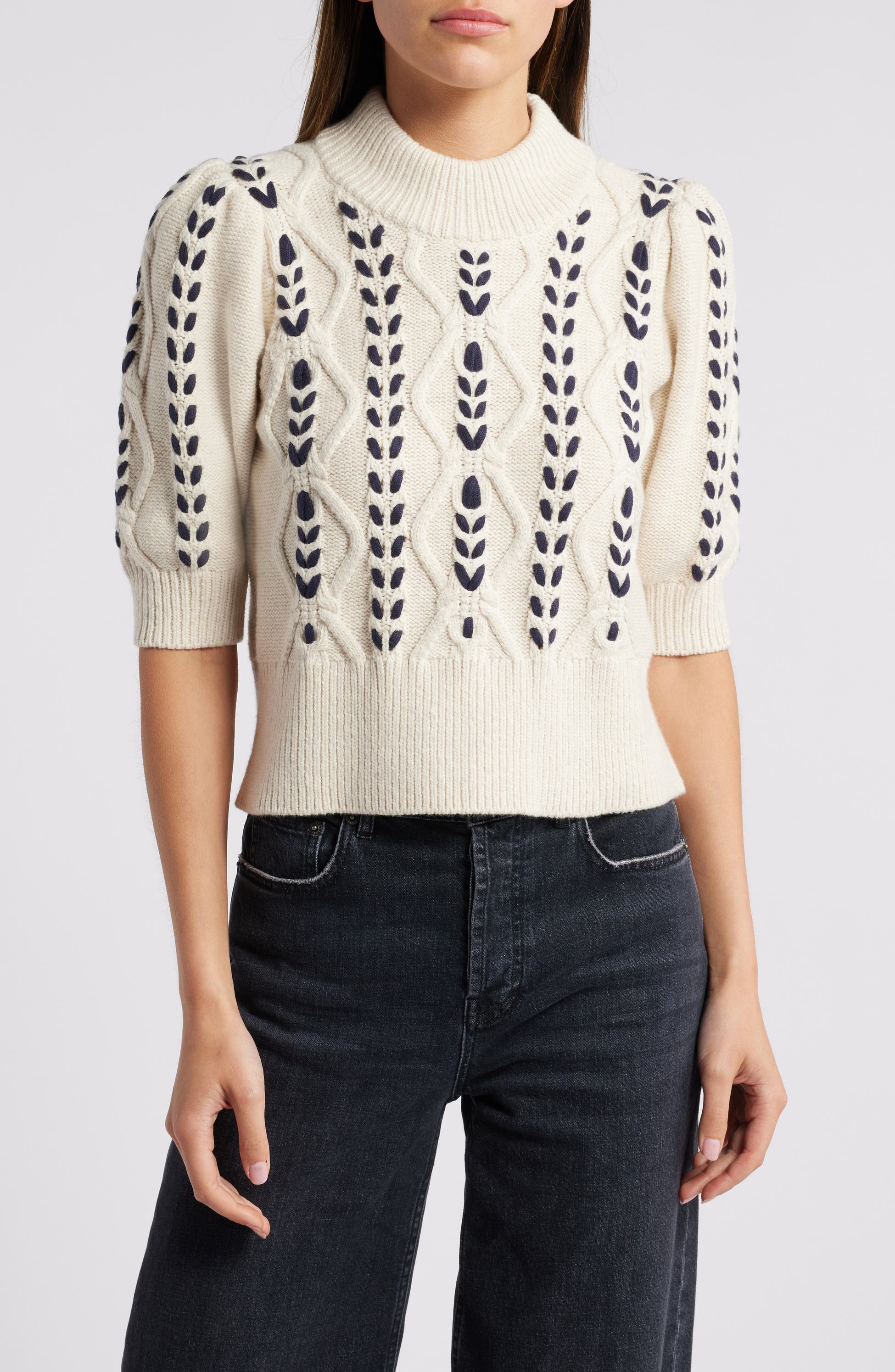 Textured Mid-sleeve Pullover Sweater