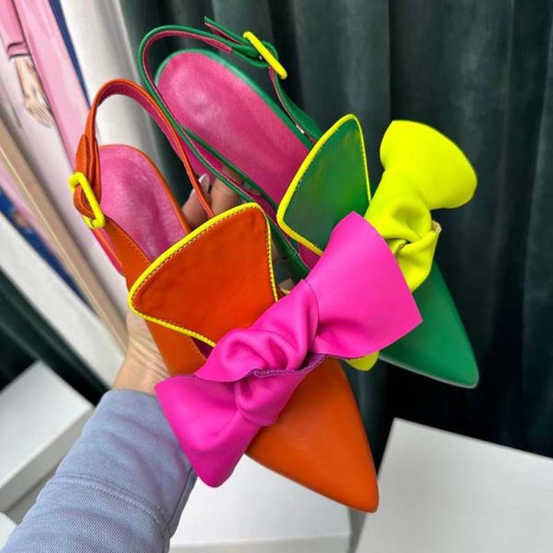 Bow-Heel Point-Heel Pumps