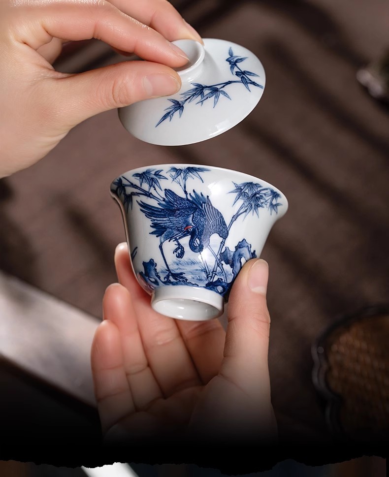 Jingdezhen tea cup, tea bowl with a lid, gaiwan "zhuhe"110ml