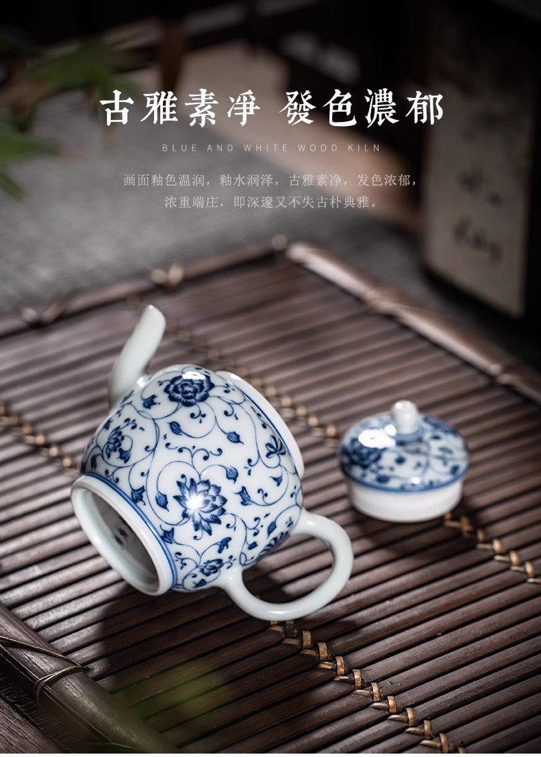 Jingdezhen teapots, blue and white porcelain teapots,hand-decorated teapots, single pot"chanzhiwen"120ml