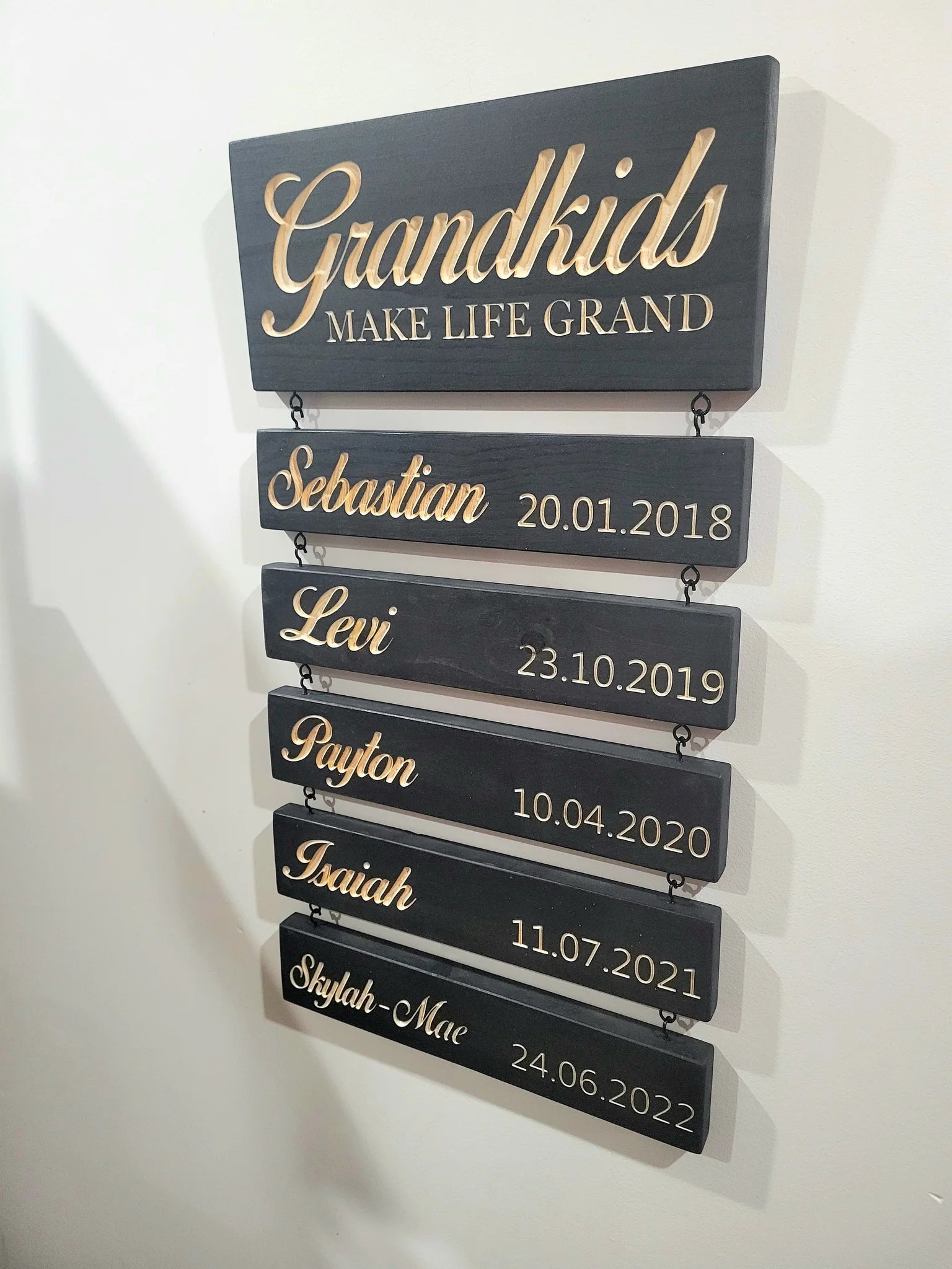 Personalized Grandkids Hanging Decor Sign - 30 Member Signs Can Be Added