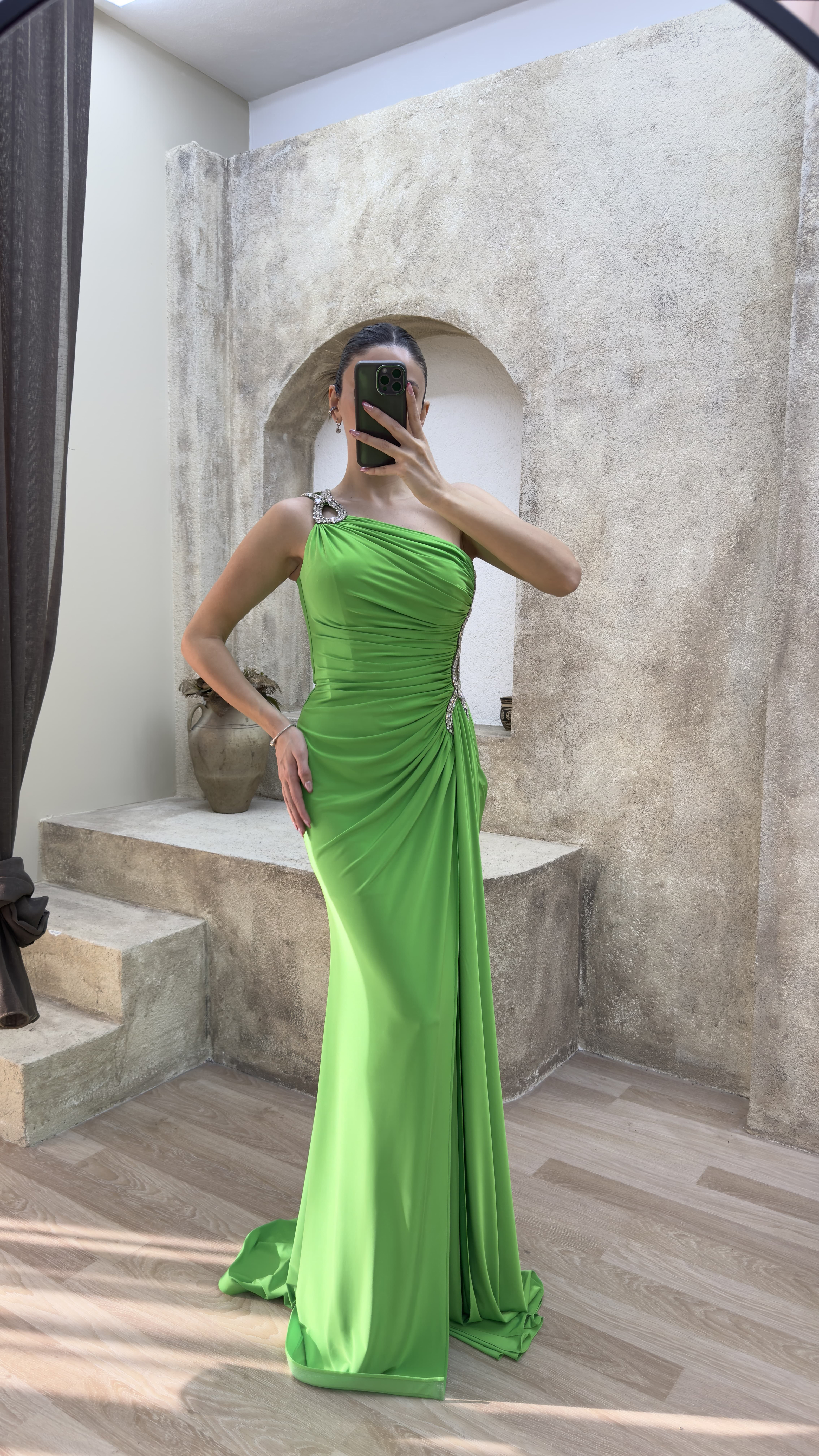 ONE SHOULDER WAIST DETAIL STONE EMBROIDERED DRAPED DESIGN EVENING DRESS
