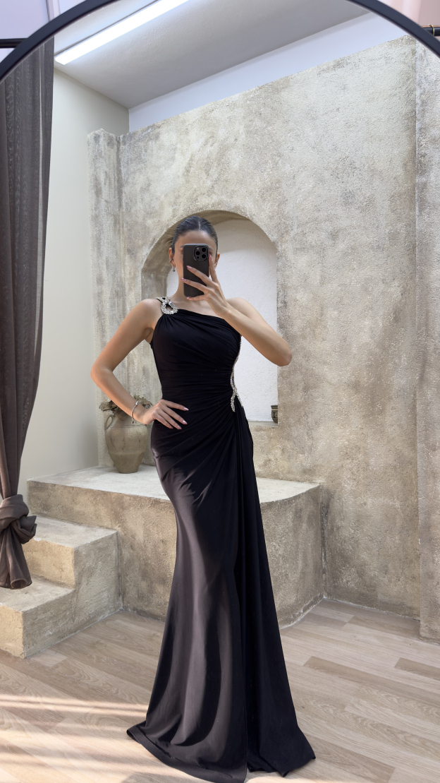 ONE SHOULDER WAIST DETAIL STONE EMBROIDERED DRAPED DESIGN EVENING DRESS