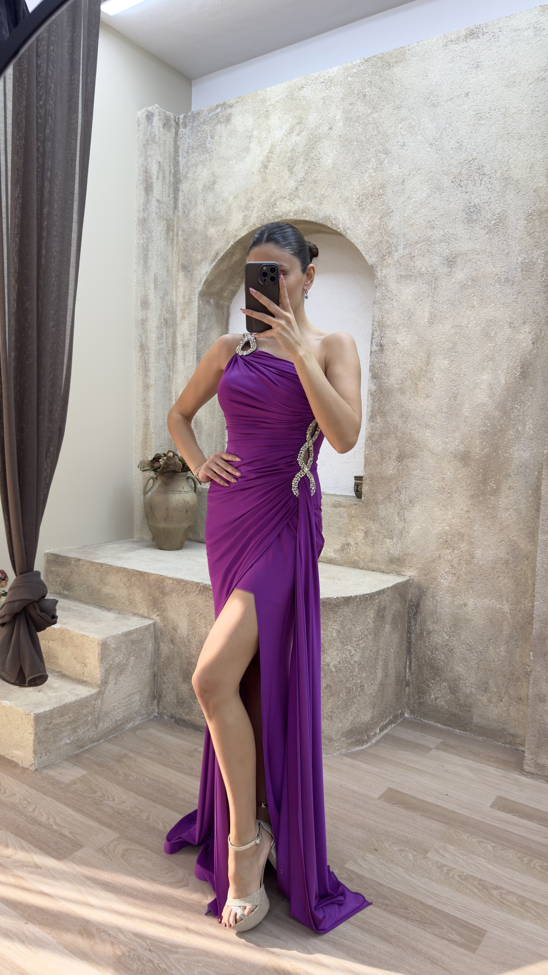 ONE SHOULDER WAIST DETAIL STONE EMBROIDERED DRAPED DESIGN EVENING DRESS