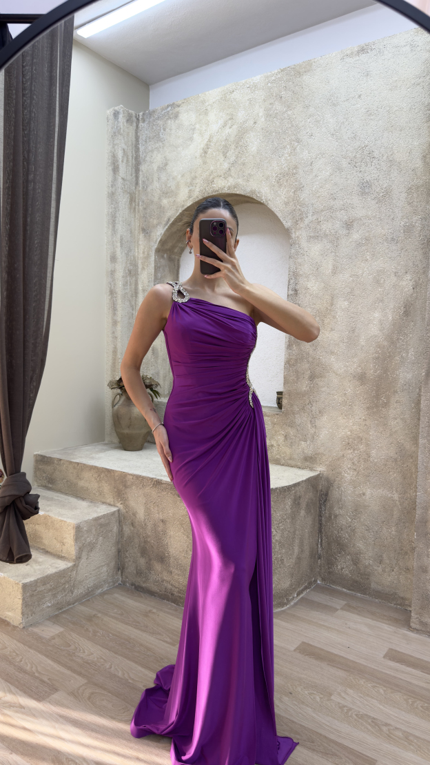 ONE SHOULDER WAIST DETAIL STONE EMBROIDERED DRAPED DESIGN EVENING DRESS