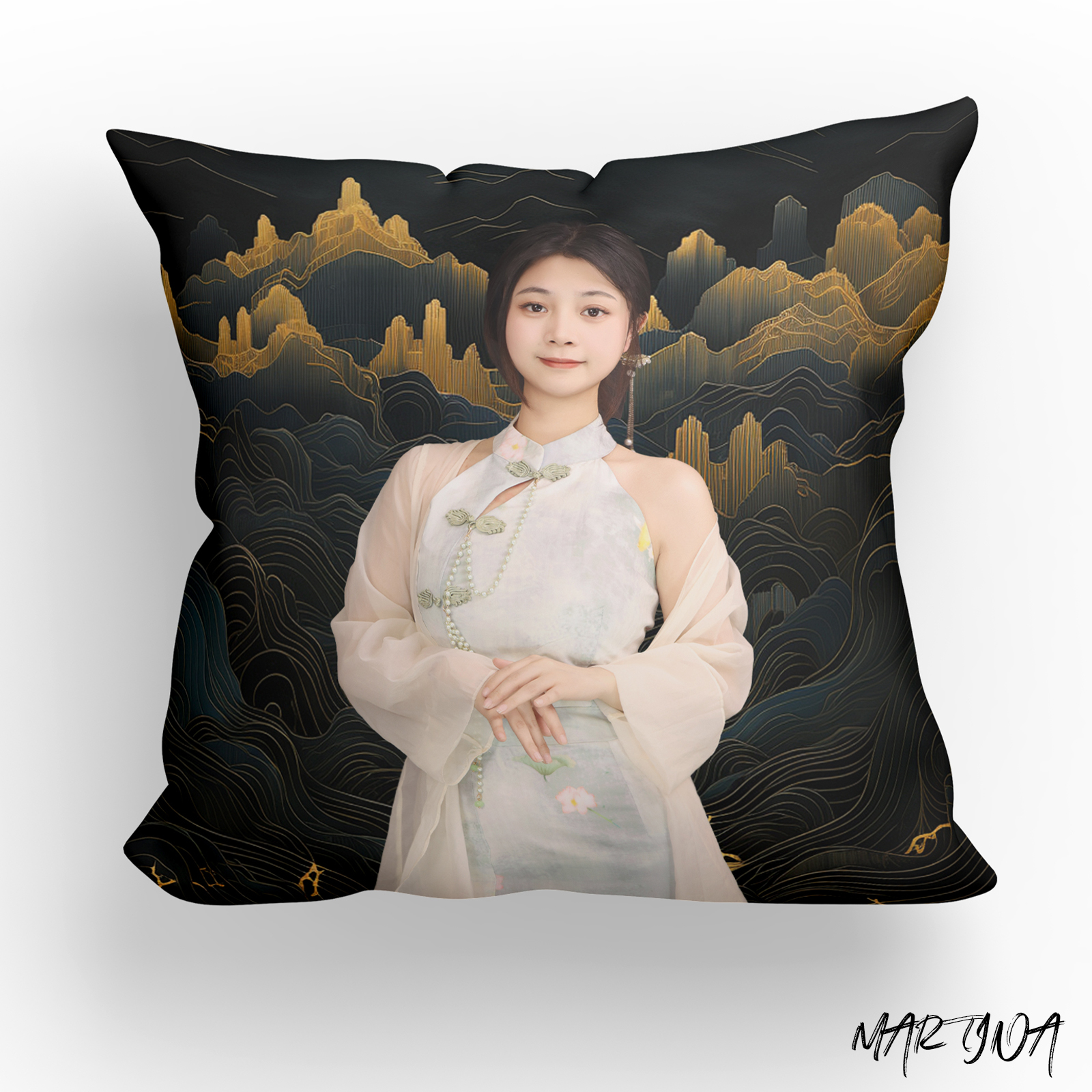 Martina Customized pillow