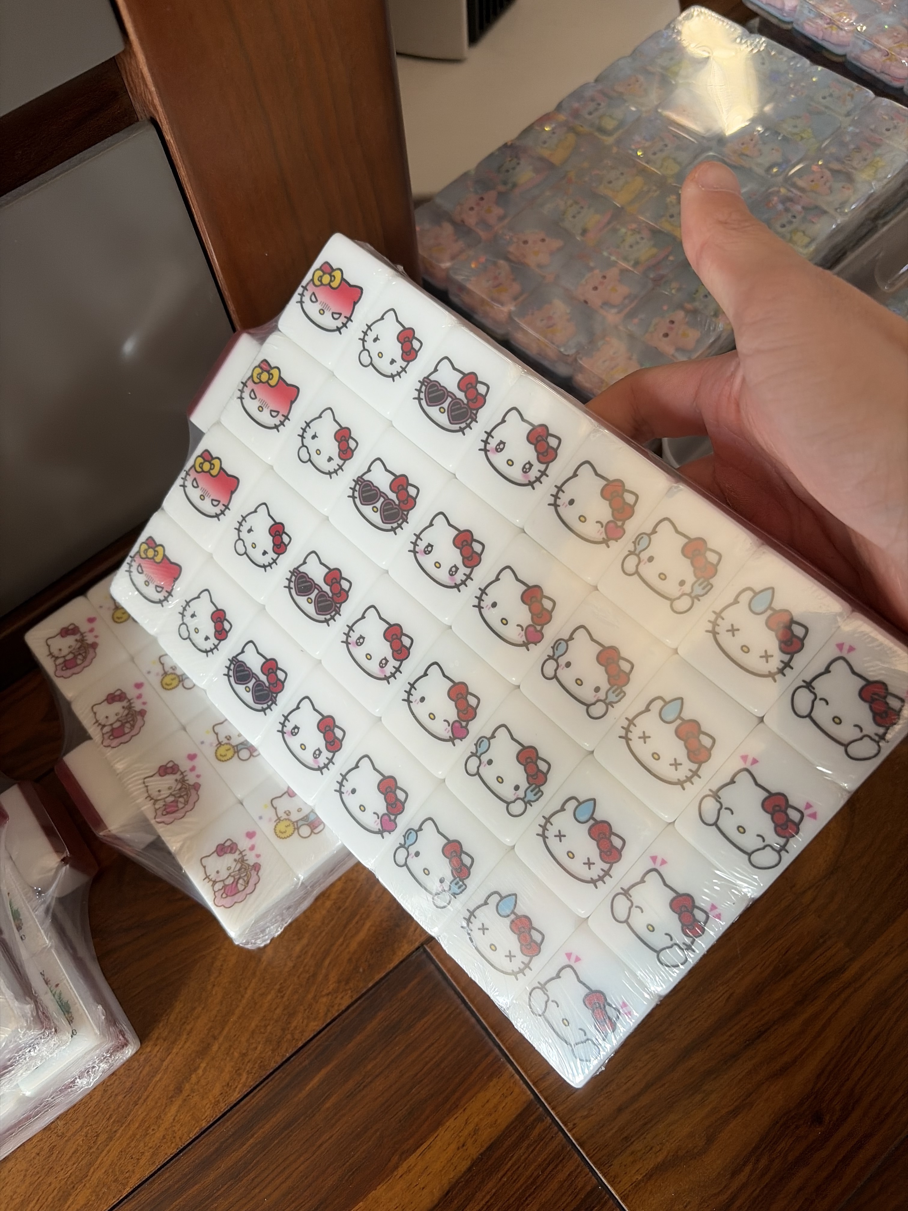 Push Tile Game 2 Player Set（ New Hello Kitty  ）65 Tiles