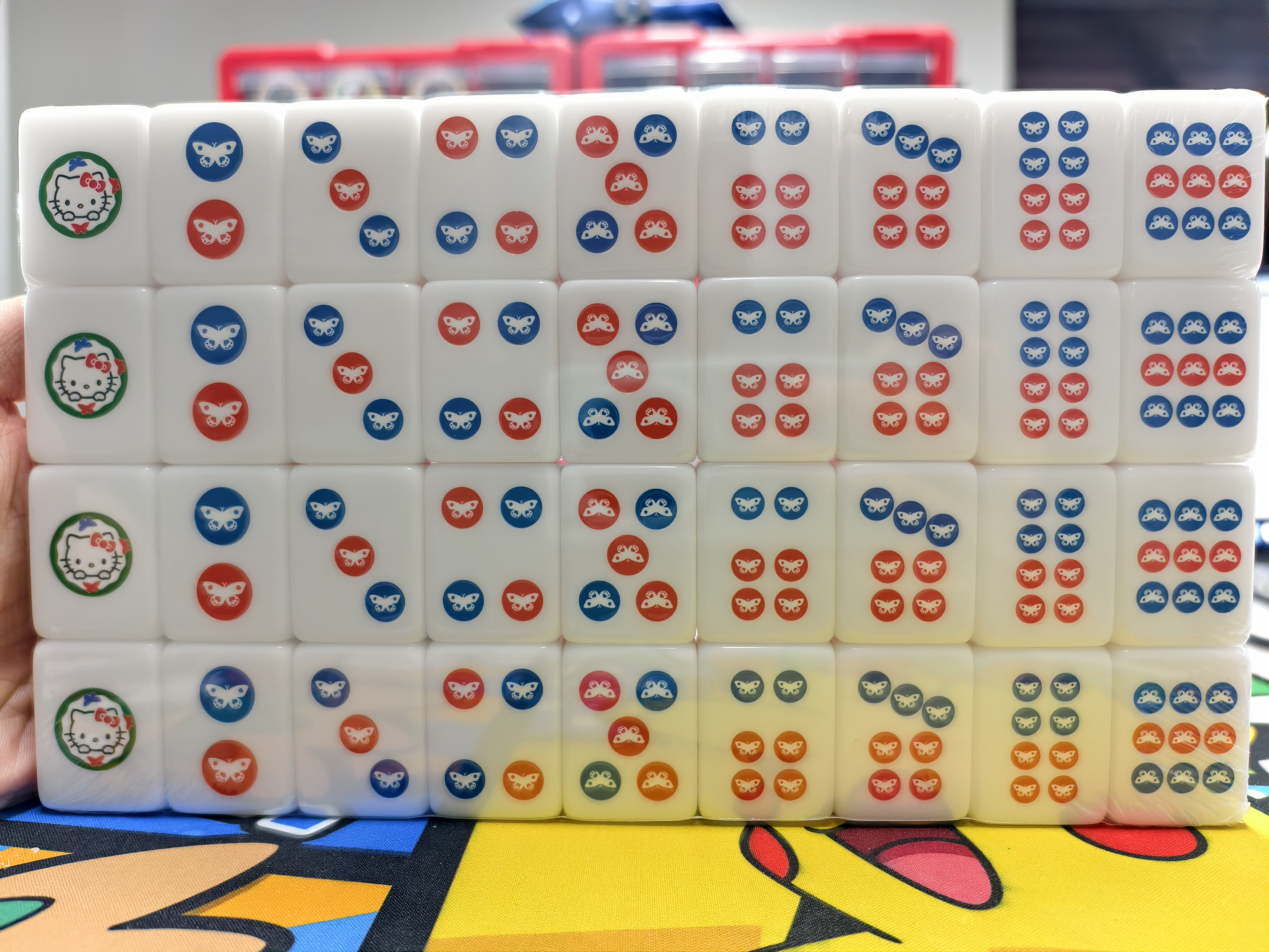 Hello Kitty Mahjong Tile Set ( 144 pcs )