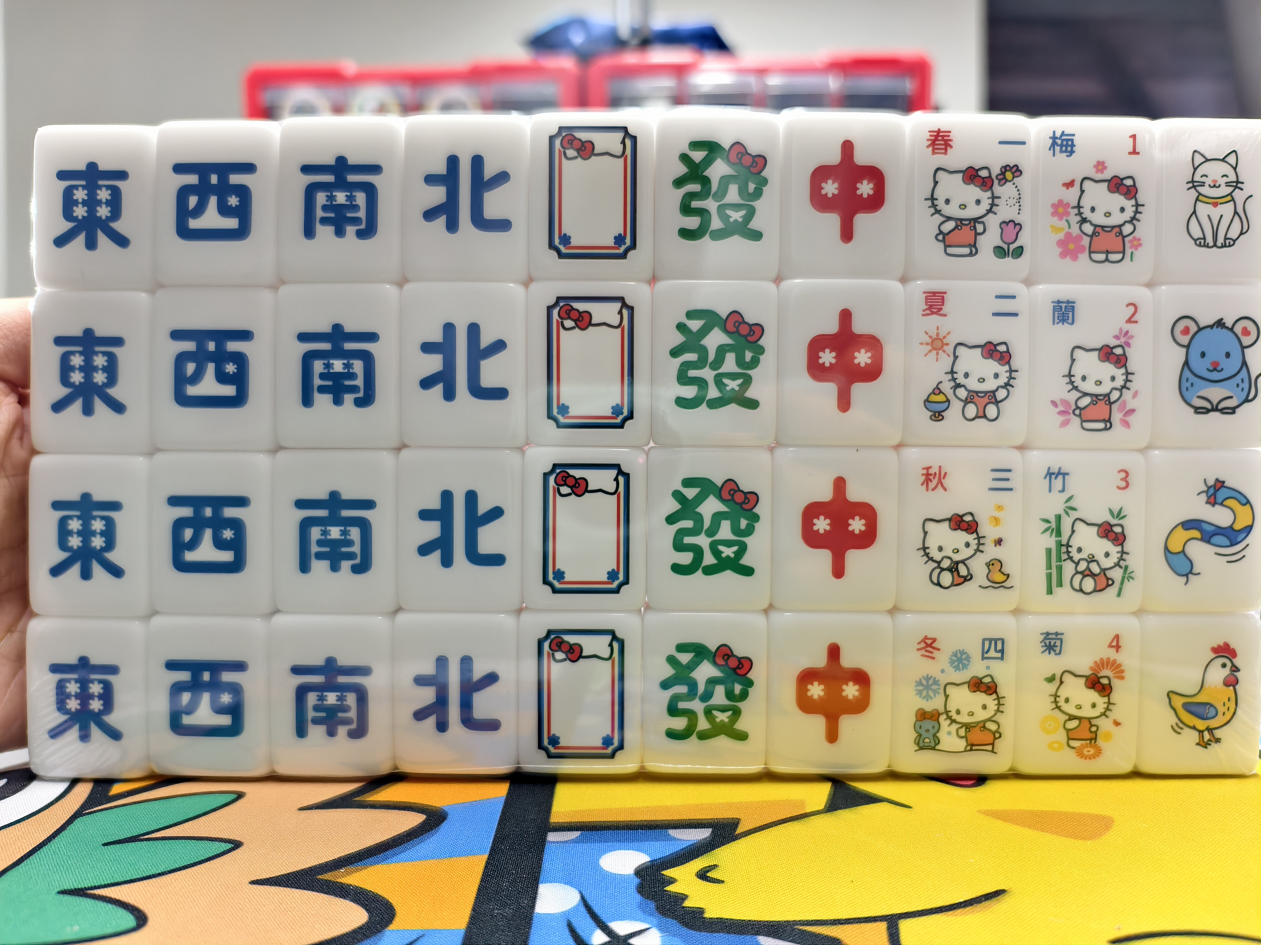 Hello Kitty Mahjong Tile Set ( 144 pcs )