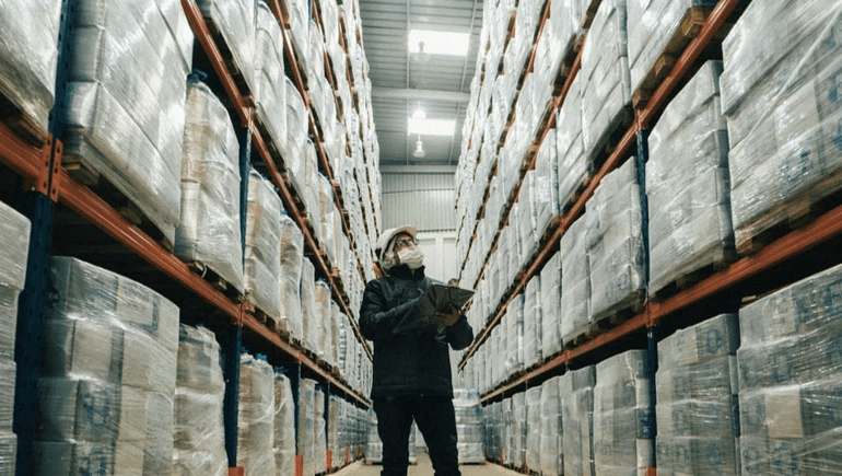 How to Maximize Your Warehouse Efficiency by Distance Measurement Devices