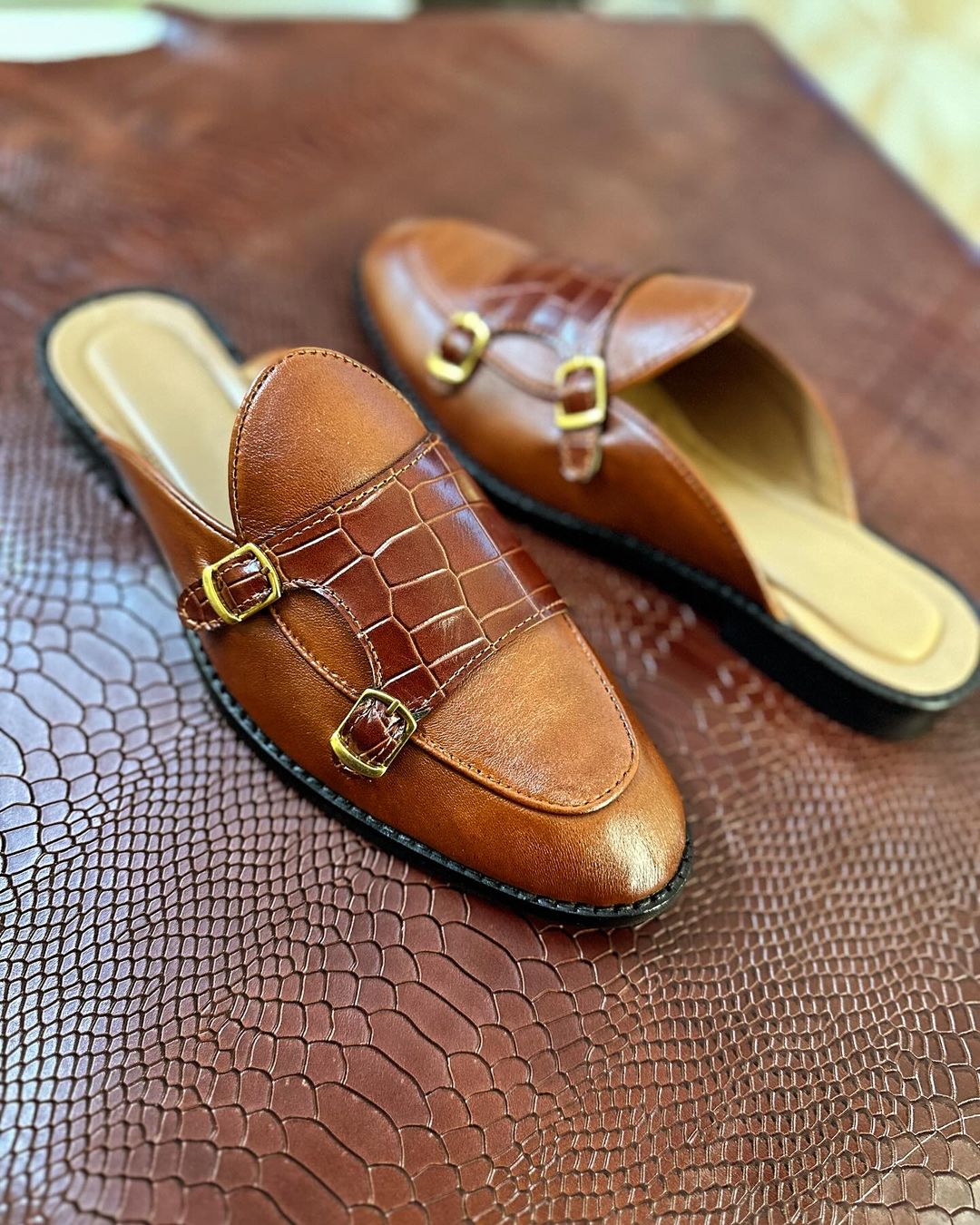 Brown Men's Mules And Clogs favorsall