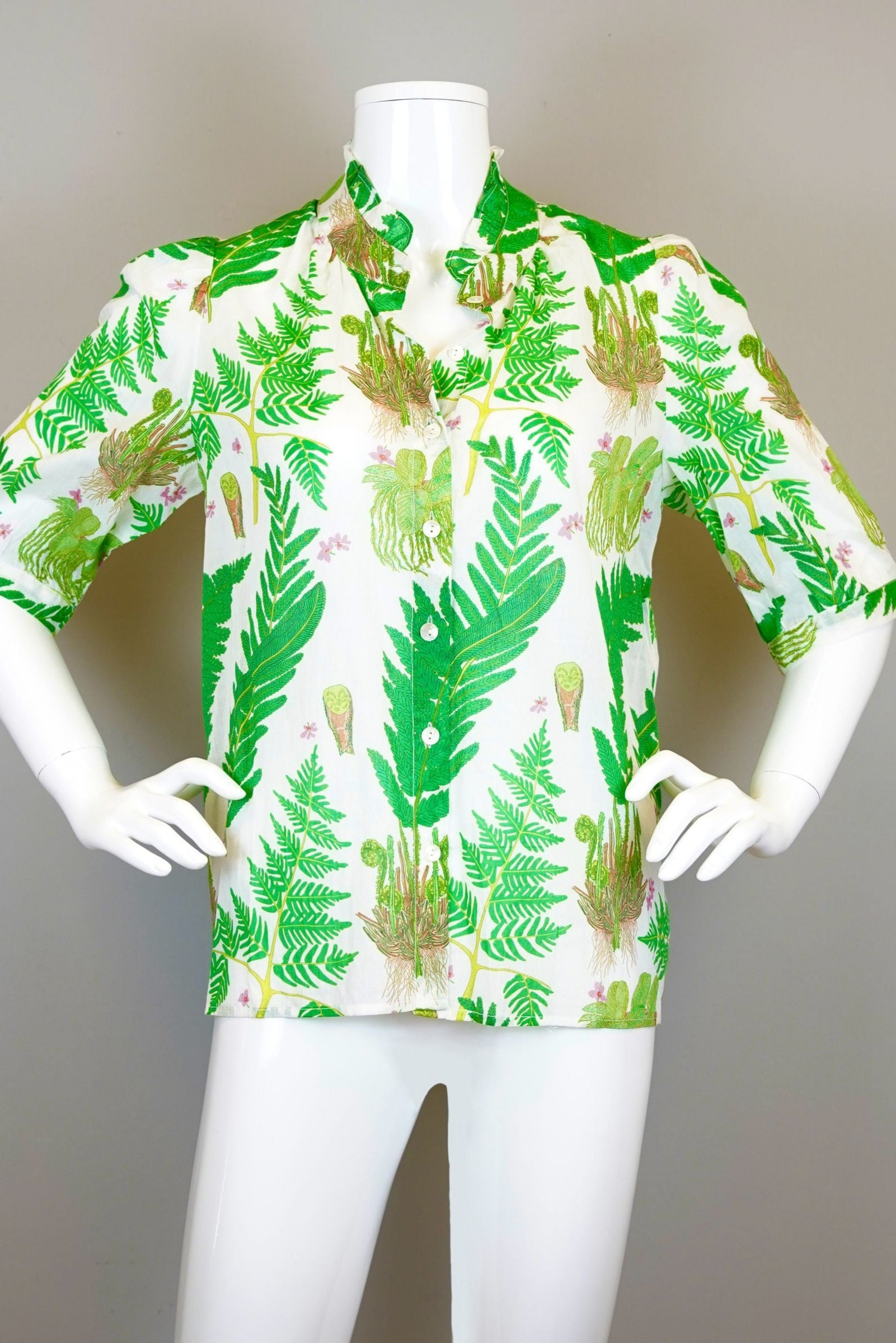 Fern Botanical Print Ruffled Collar Button Top
