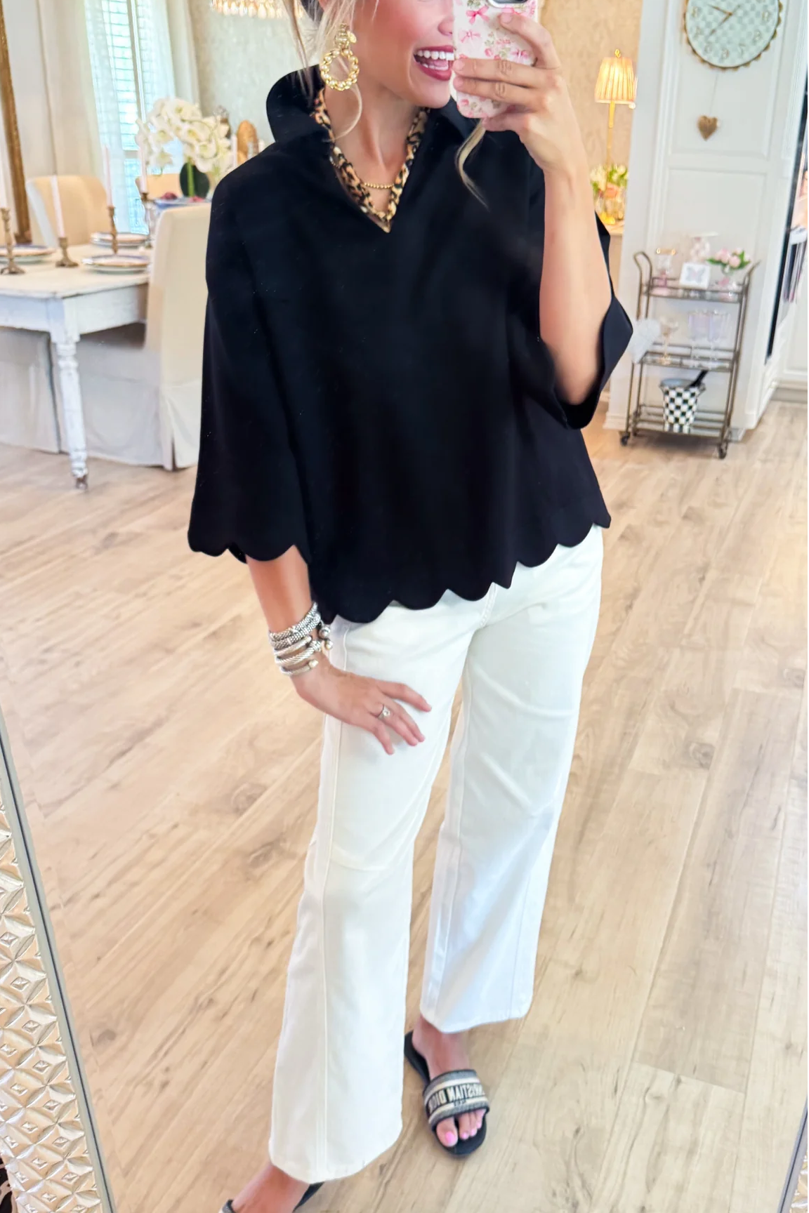 Scallop Edge Detail Solid Top