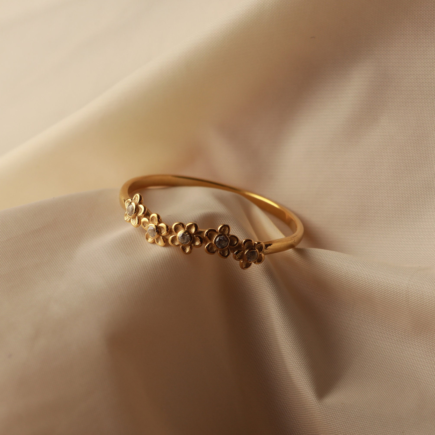 Custom 1-5 Birthstone Daisy Ring