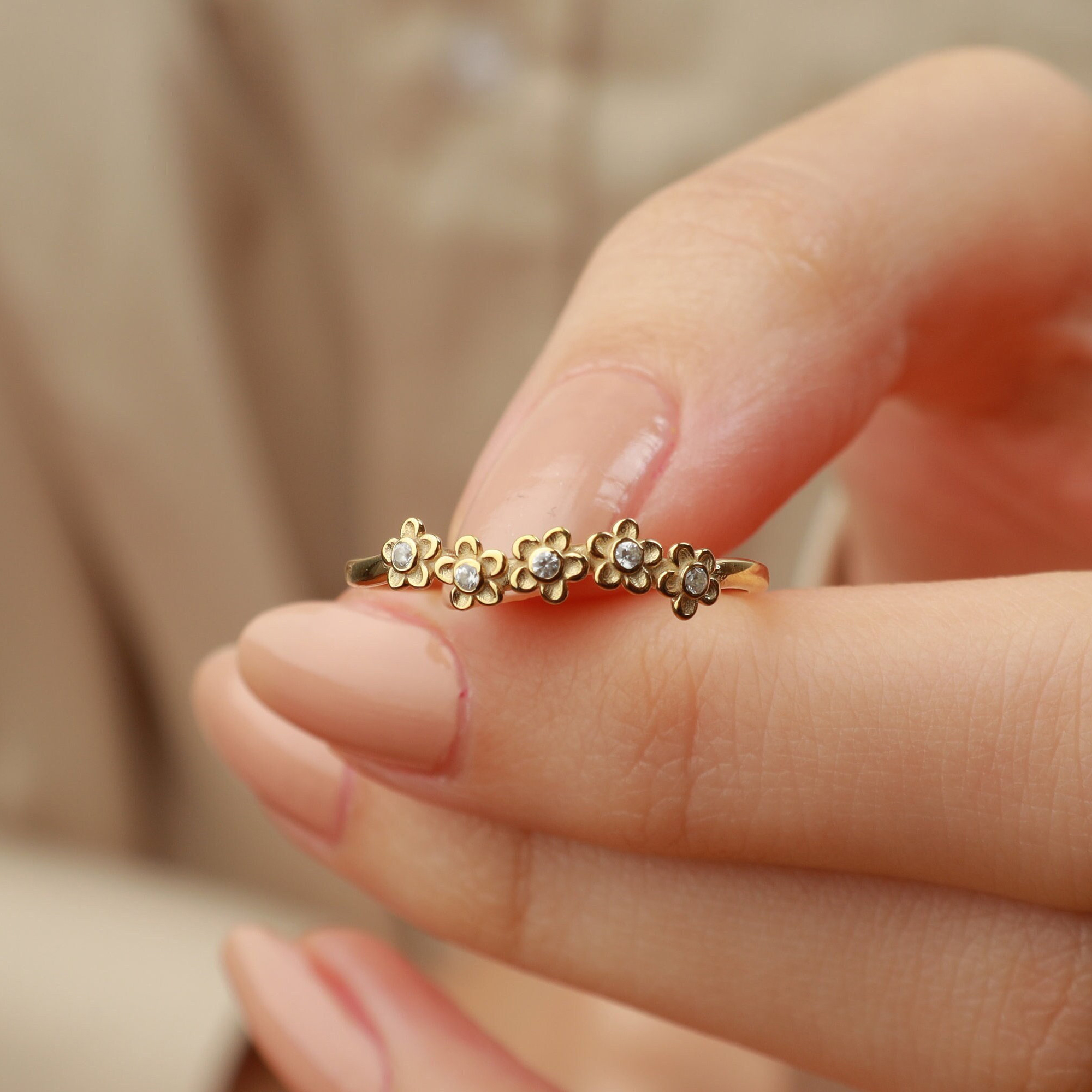 Custom 1-5 Birthstone Daisy Ring